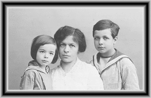 EInstein's family