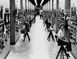 Women working at Oak Ridge