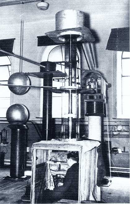 Van de Graaff generator