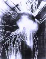 Arcing Van de Graaff generator